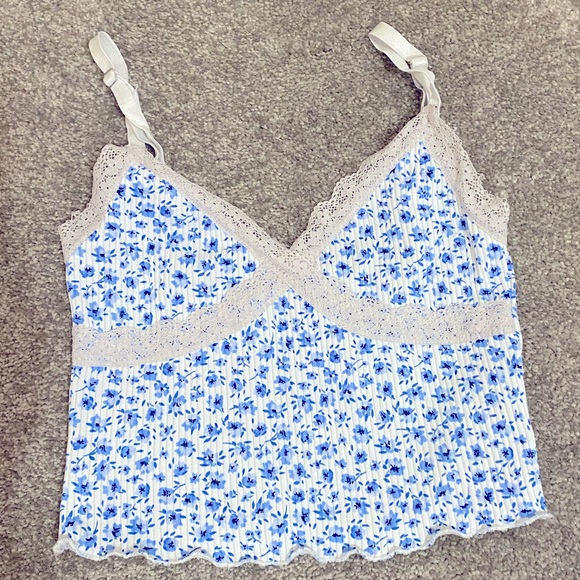 Xs Blue and white floral tank top - Picture 1 of 2
